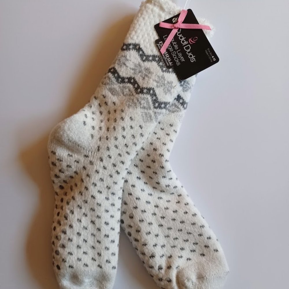 Cuddl Duds Lounge Socks - Women's Shoe Size 4-10 - Non-slip - NWT